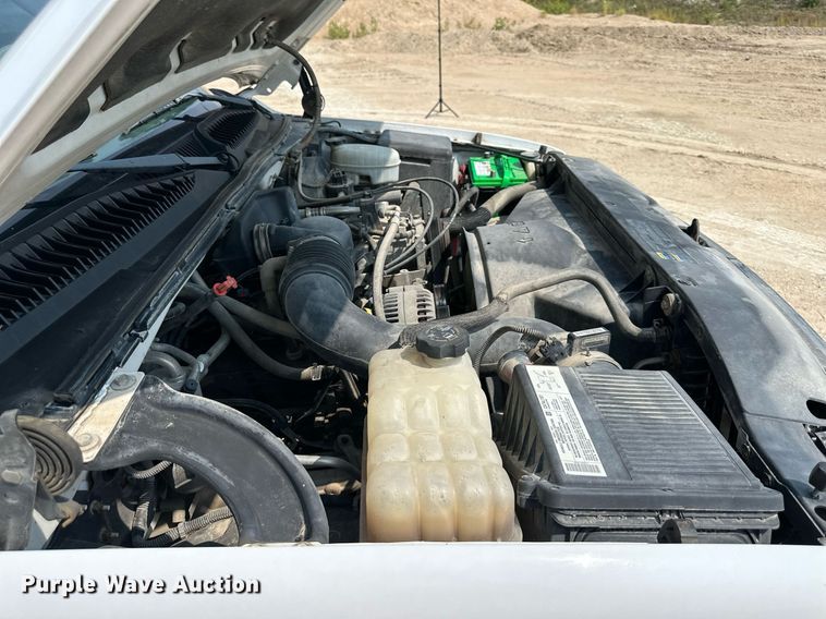 image for item DS2297 2004 GMC Sierra 1500  pickup truck