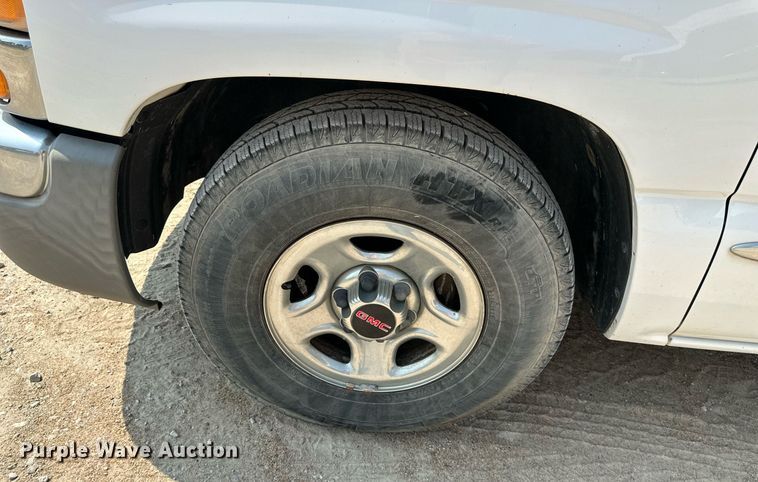 image for item DS2297 2004 GMC Sierra 1500  pickup truck