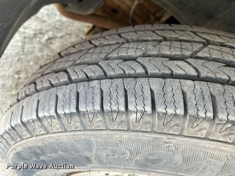 image for item DS2297 2004 GMC Sierra 1500  pickup truck