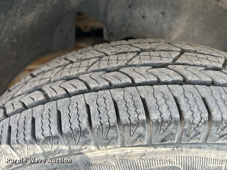 image for item DS2297 2004 GMC Sierra 1500  pickup truck