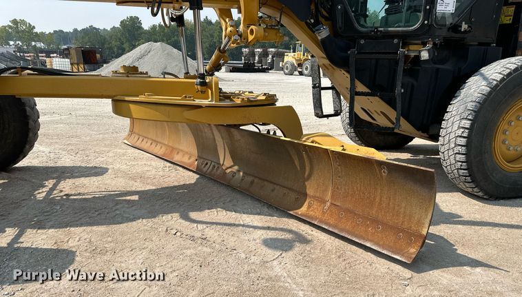 image for item DS2298 2012 Caterpillar 120M2  motor grader