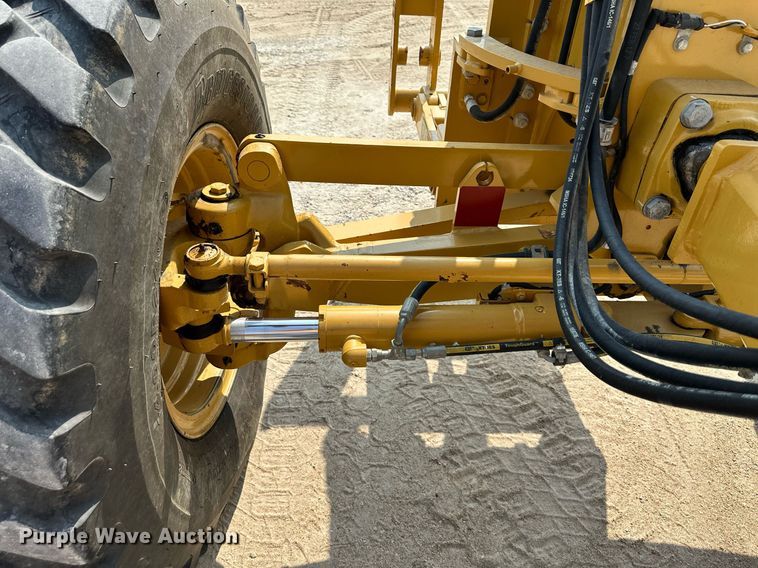 image for item DS2298 2012 Caterpillar 120M2  motor grader