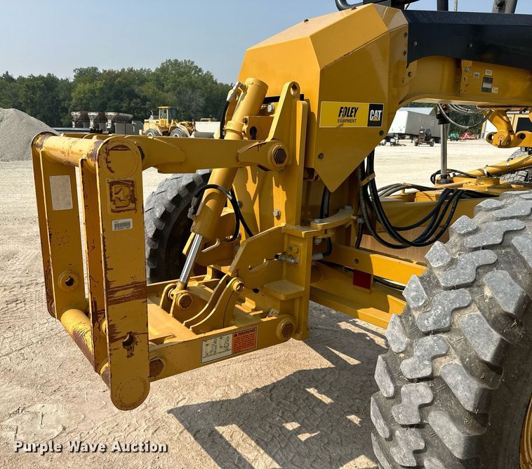image for item DS2298 2012 Caterpillar 120M2  motor grader