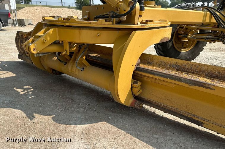 image for item DS2298 2012 Caterpillar 120M2  motor grader