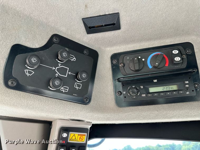 image for item DS2298 2012 Caterpillar 120M2  motor grader