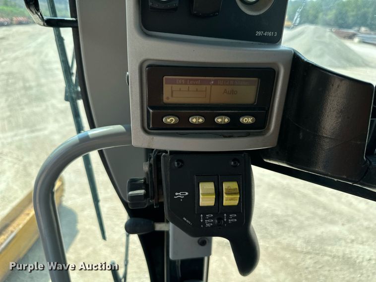 image for item DS2298 2012 Caterpillar 120M2  motor grader