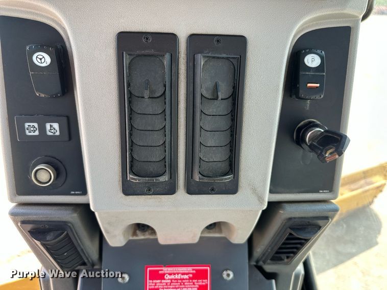 image for item DS2298 2012 Caterpillar 120M2  motor grader