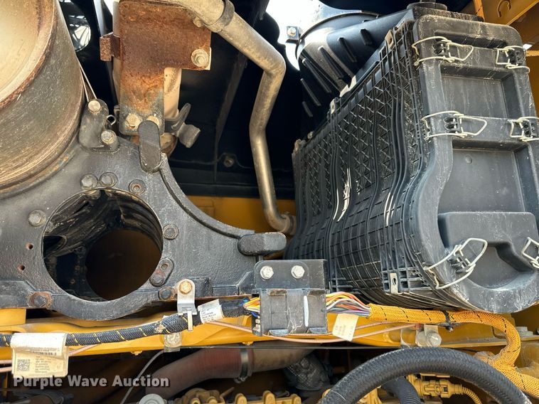 image for item DS2298 2012 Caterpillar 120M2  motor grader