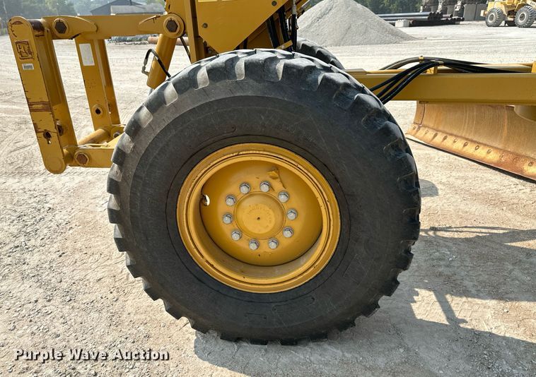 image for item DS2298 2012 Caterpillar 120M2  motor grader