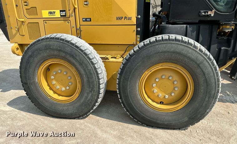 image for item DS2298 2012 Caterpillar 120M2  motor grader