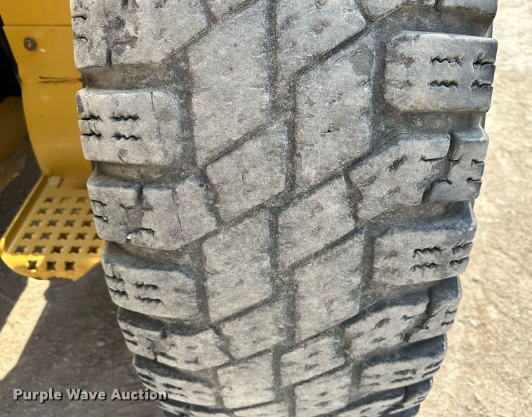 image for item DS2298 2012 Caterpillar 120M2  motor grader