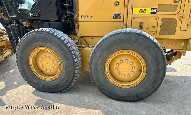 image for item DS2298 2012 Caterpillar 120M2  motor grader