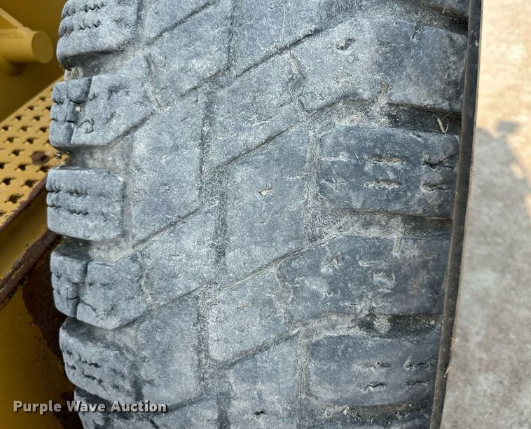 image for item DS2298 2012 Caterpillar 120M2  motor grader