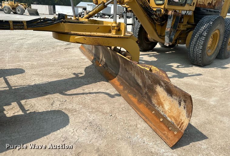 image for item DS2299 2007 Caterpillar 140H  motor grader