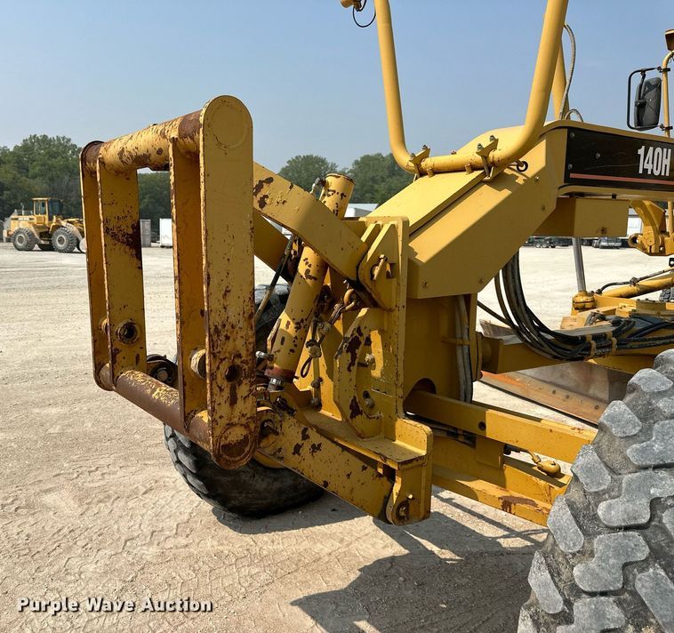 image for item DS2299 2007 Caterpillar 140H  motor grader