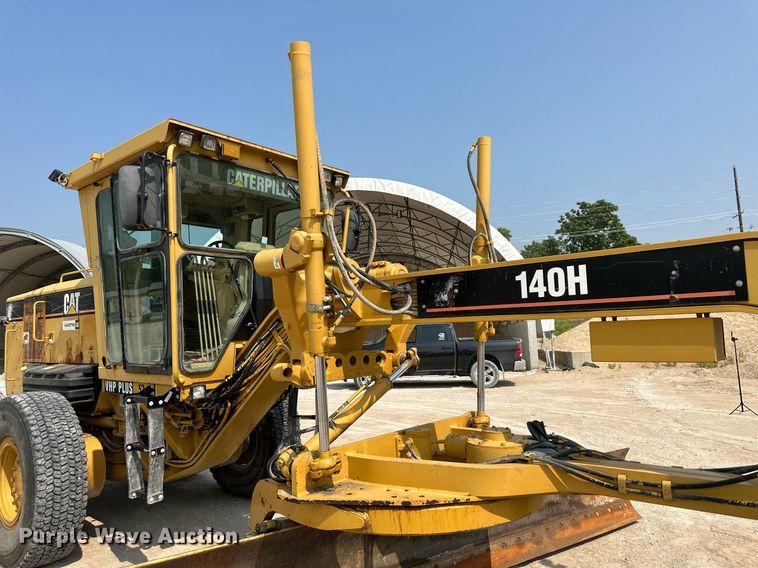 image for item DS2299 2007 Caterpillar 140H  motor grader