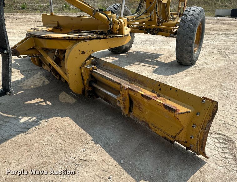 image for item DS2299 2007 Caterpillar 140H  motor grader