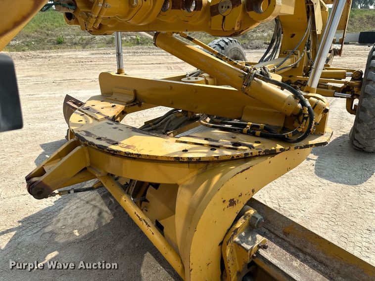 image for item DS2299 2007 Caterpillar 140H  motor grader
