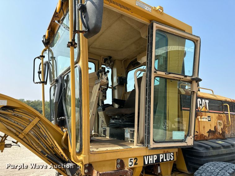image for item DS2299 2007 Caterpillar 140H  motor grader