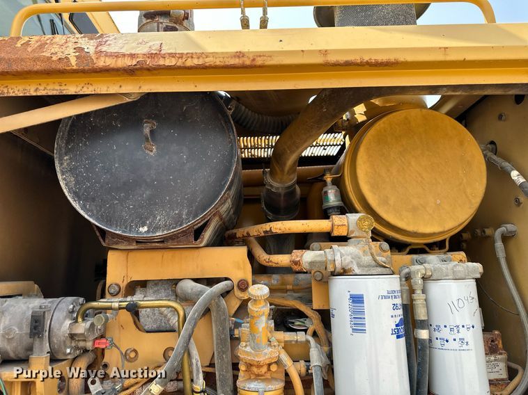 image for item DS2299 2007 Caterpillar 140H  motor grader