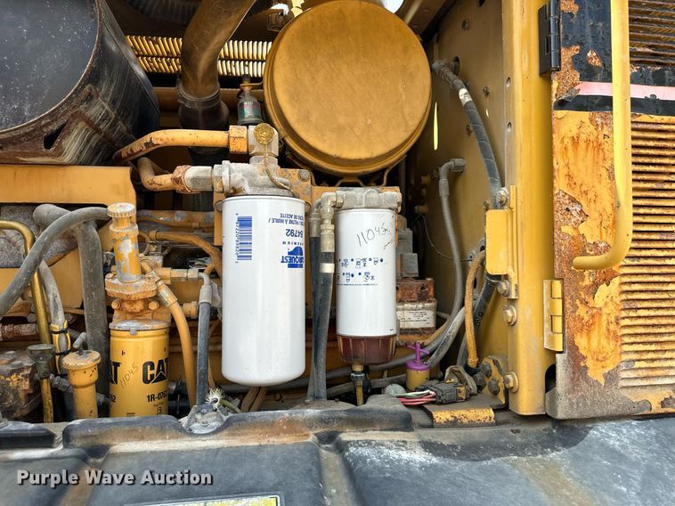 image for item DS2299 2007 Caterpillar 140H  motor grader