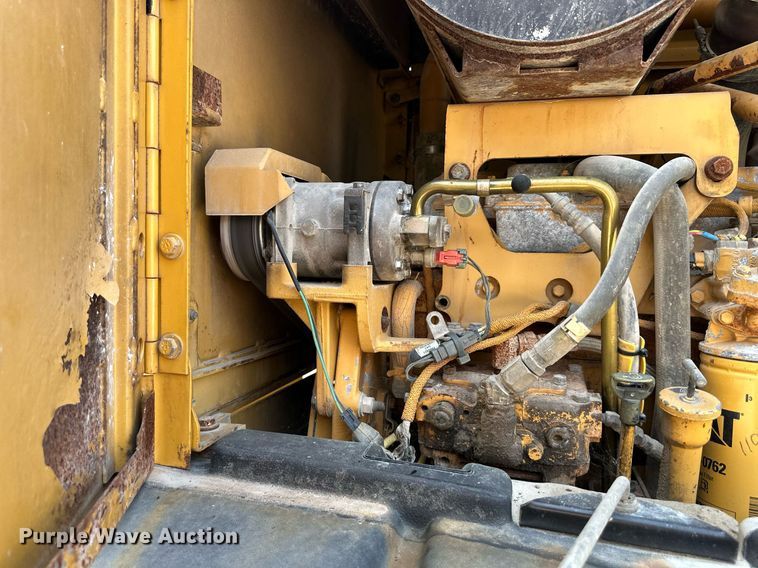 image for item DS2299 2007 Caterpillar 140H  motor grader