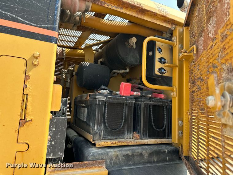 image for item DS2299 2007 Caterpillar 140H  motor grader