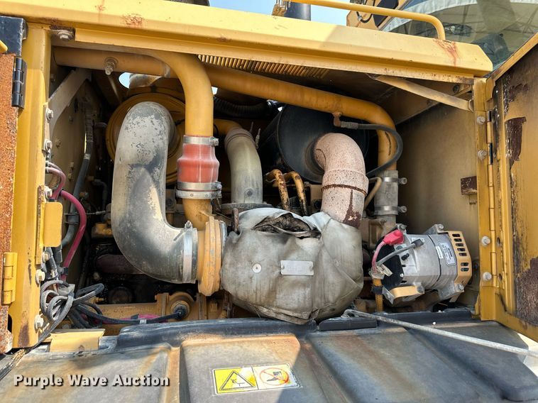 image for item DS2299 2007 Caterpillar 140H  motor grader