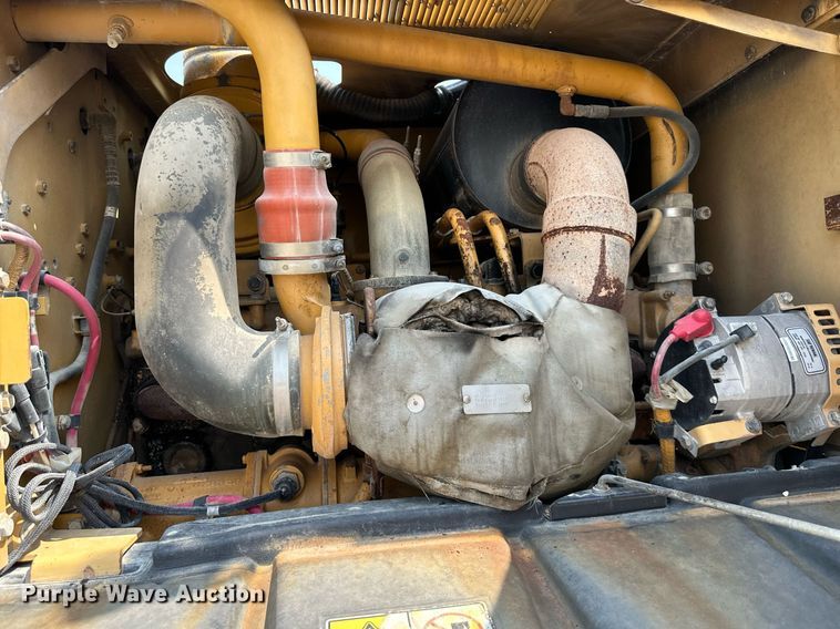 image for item DS2299 2007 Caterpillar 140H  motor grader