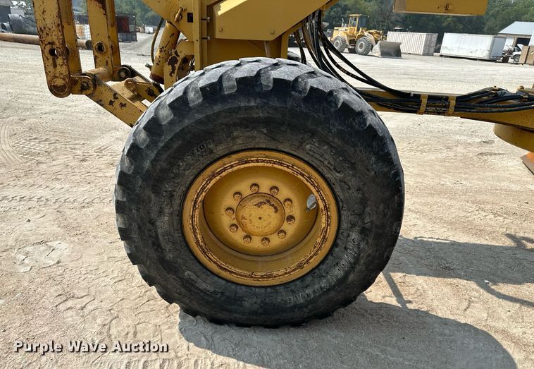 image for item DS2299 2007 Caterpillar 140H  motor grader