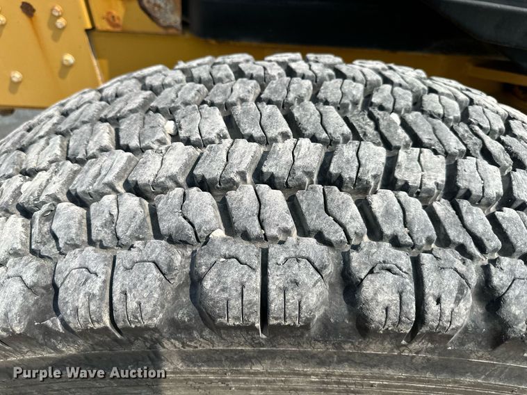 image for item DS2299 2007 Caterpillar 140H  motor grader