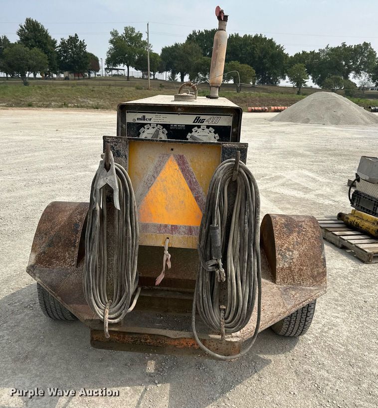 image for item DS2300 Miller Big 40  welder