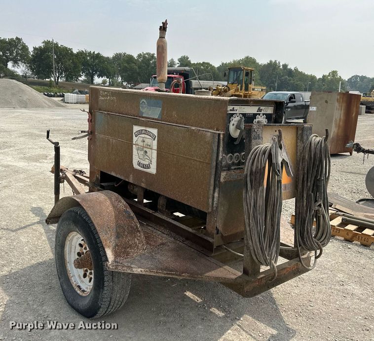 image for item DS2300 Miller Big 40  welder