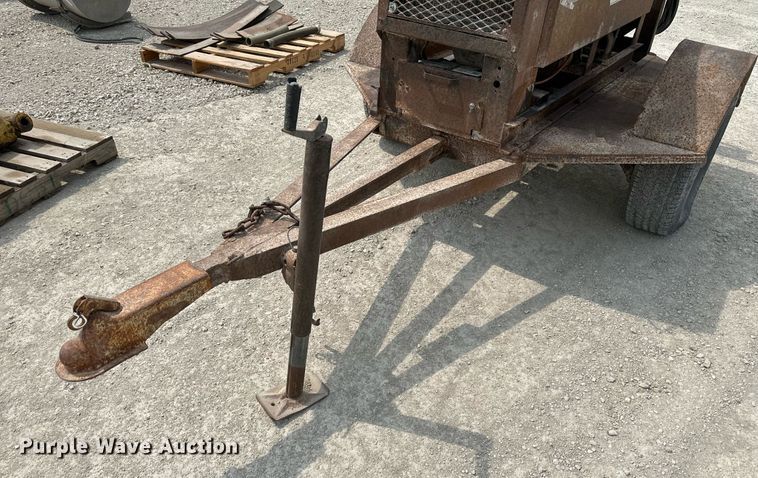 image for item DS2300 Miller Big 40  welder