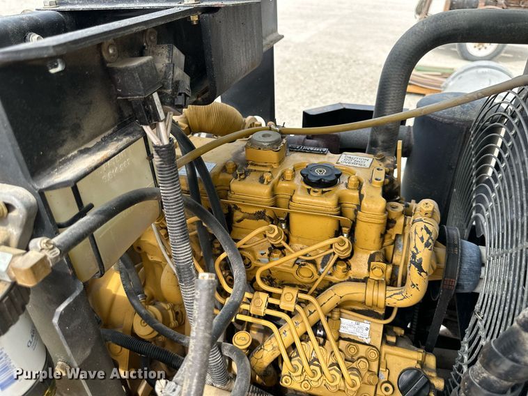 image for item DS2301 Sullair 185  air compressor