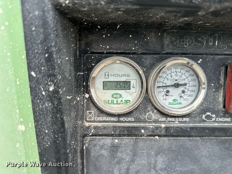 image for item DS2301 Sullair 185  air compressor