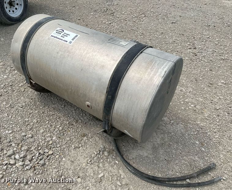 image for item DS2302 Fuel tank