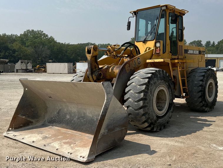 image for item DS2304 1993 John Deere 644G  wheel loader