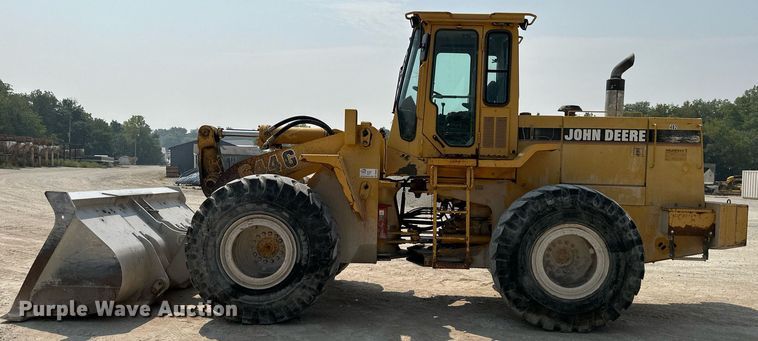 image for item DS2304 1993 John Deere 644G  wheel loader