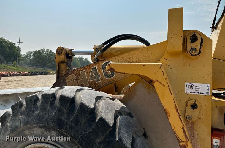 image for item DS2304 1993 John Deere 644G  wheel loader