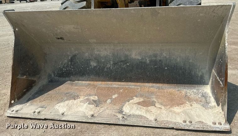 image for item DS2304 1993 John Deere 644G  wheel loader