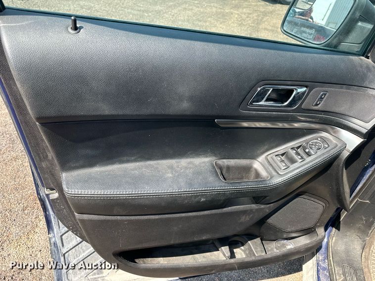 image for item DS2329 2016 Ford Explorer Police Interceptor  SUV