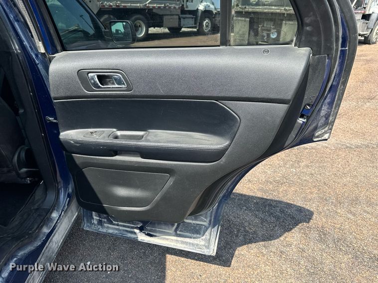 image for item DS2329 2016 Ford Explorer Police Interceptor  SUV