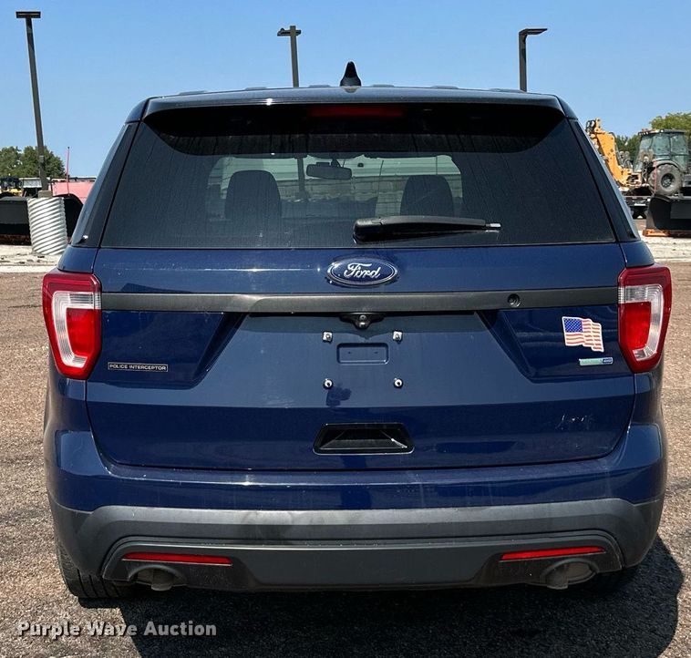 image for item DS2330 2016 Ford Explorer Police Interceptor  SUV
