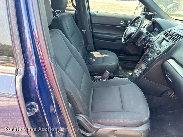 image for item DS2330 2016 Ford Explorer Police Interceptor  SUV