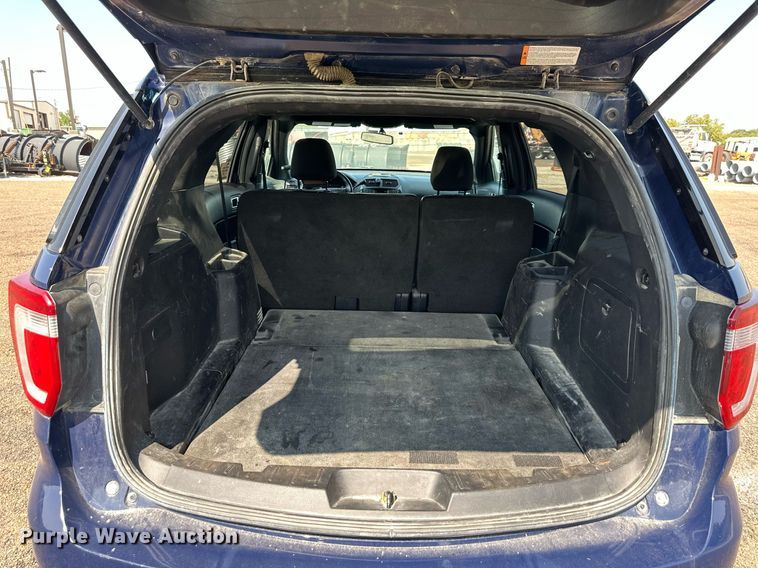 image for item DS2330 2016 Ford Explorer Police Interceptor  SUV