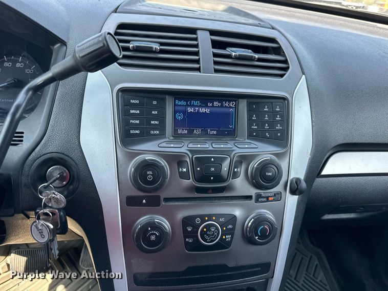 image for item DS2331 2014 Ford Explorer Police Interceptor  SUV