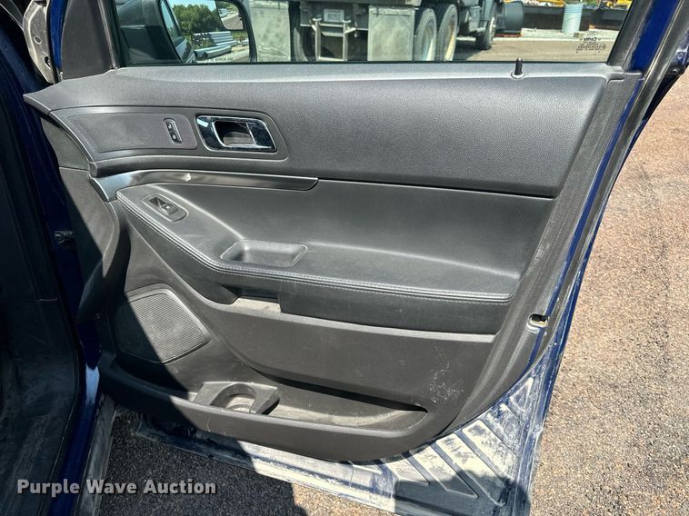 image for item DS2331 2014 Ford Explorer Police Interceptor  SUV