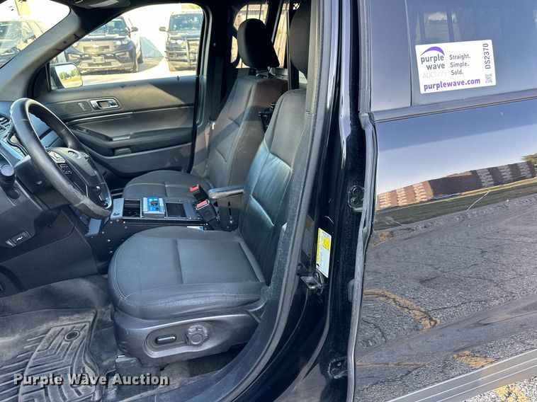 image for item DS2370 2019 Ford Explorer  Police Interceptor SUV