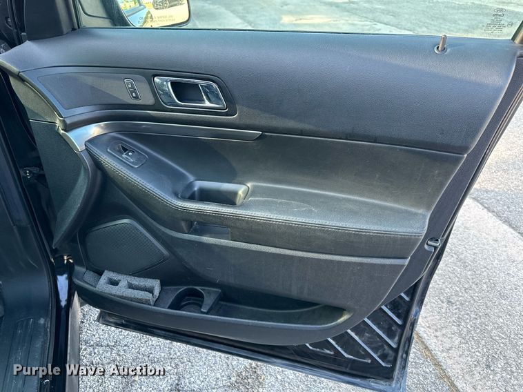 image for item DS2370 2019 Ford Explorer  Police Interceptor SUV